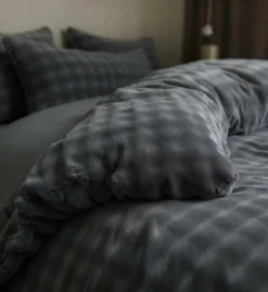 Dekbedovertrekken|Ygo Dekbedovertrek POMPOM 240 Antraciet