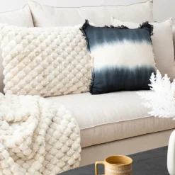 Sierkussens & Plaids|Ygo Kussen ADRIAL 60 Poly Beige