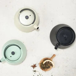 Koffie & Thee|Ygo Theepot BILL Gietijzer Zwart 38cl