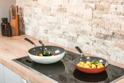 Potten & Pannen|Ygo Wokpan CERAPRO Ø28 Clay